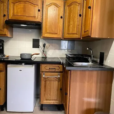 Charmant Studio Climatise Et Tout Equipe, Proche Mer Et Montagne Apartmán *